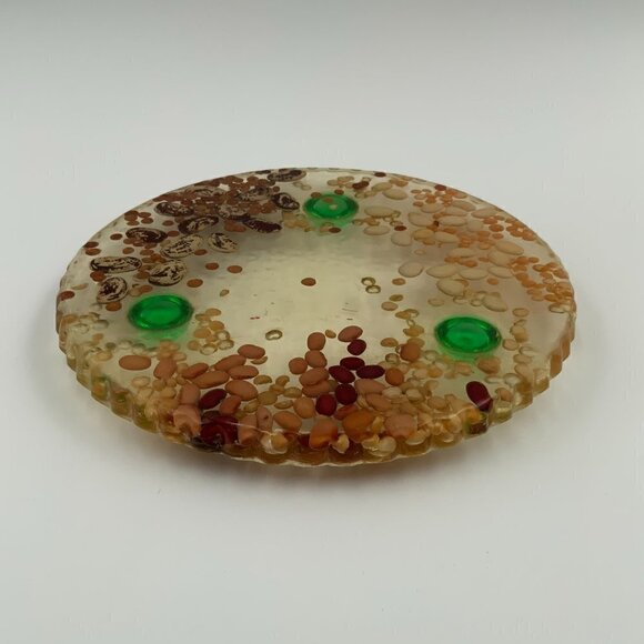 Vintage Handmade Mixed Bean Round Lucite Trivet with Green Feet - Picture 5 of 6